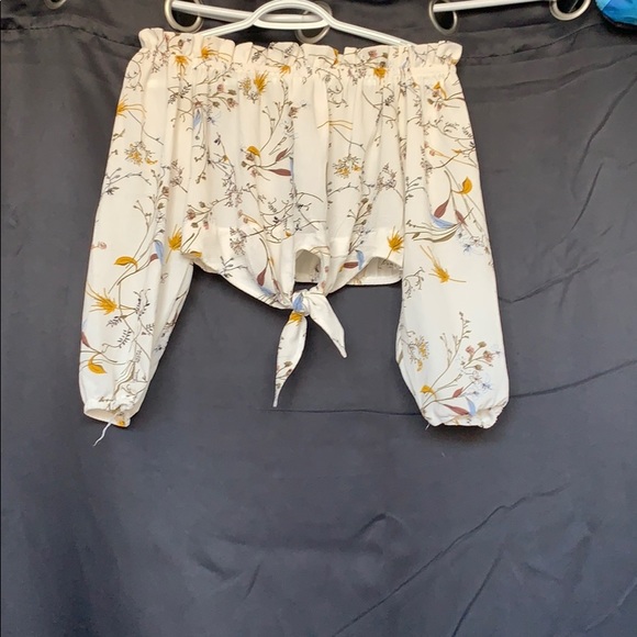 Floral bouse - Picture 1 of 2